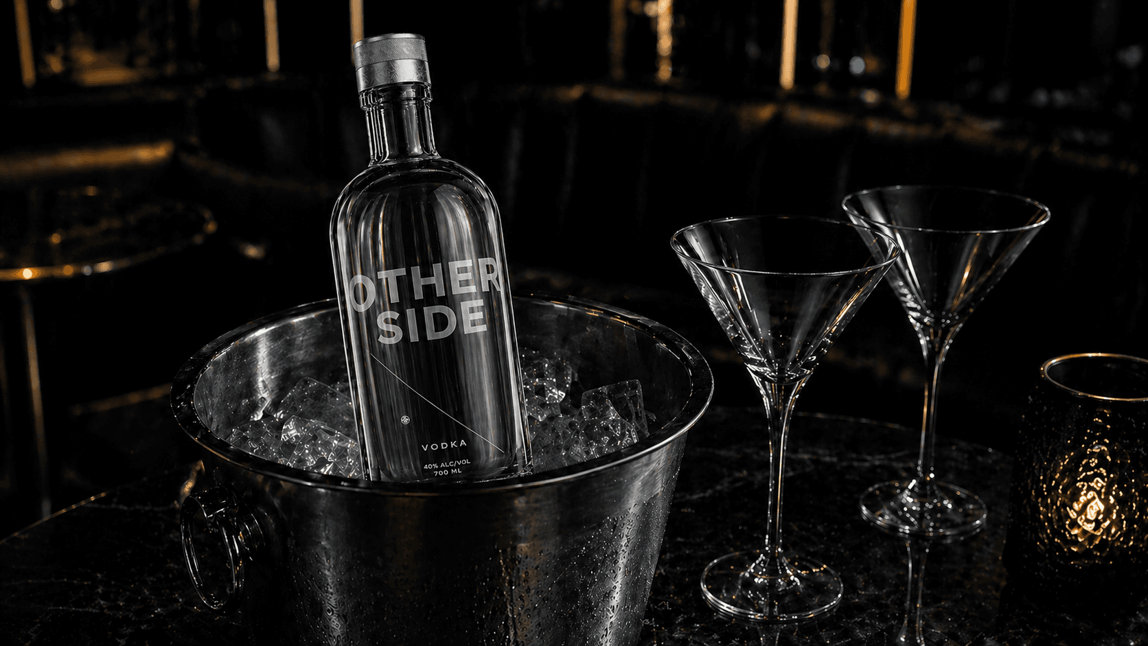 Other Side Vodka — в ведре со льдом